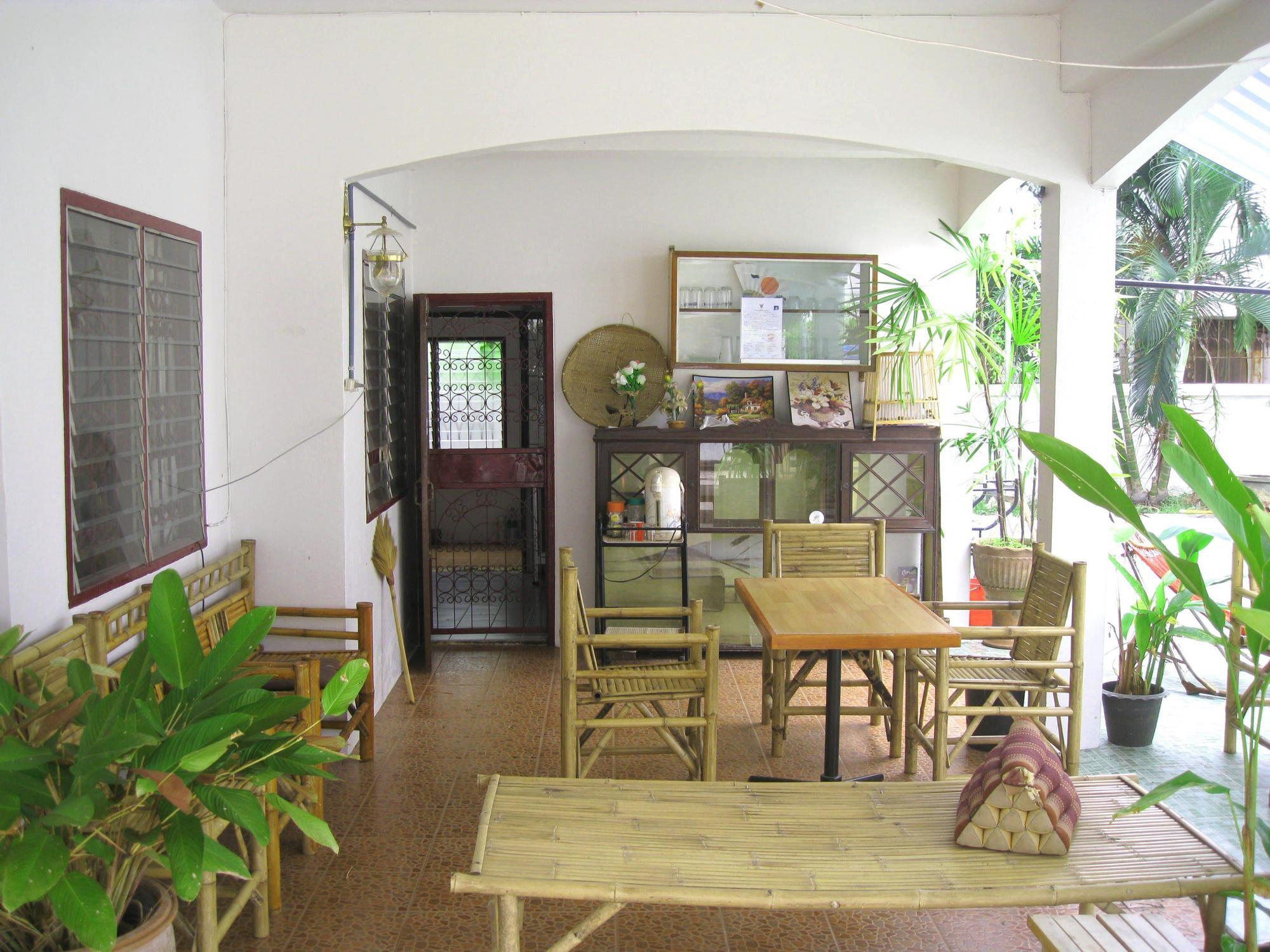 Sri Krung Guest House Phra Nakhon Si Ayutthaya Exterior foto